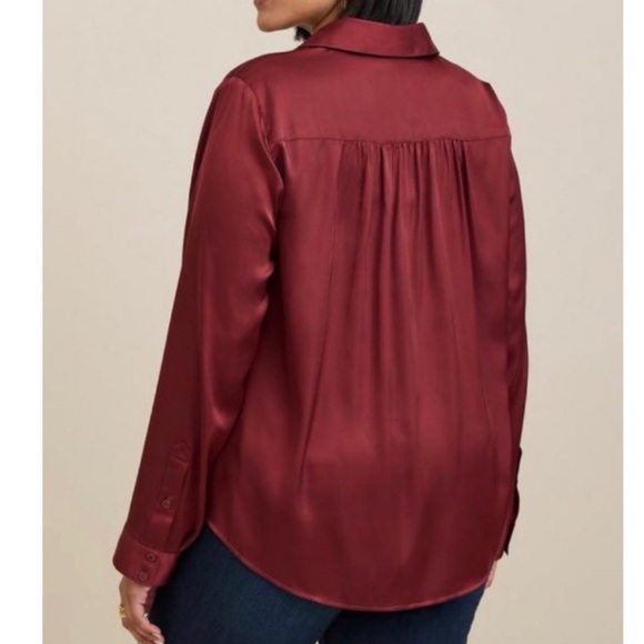 Torrid Maroon Madison Satin Button-Up Long Sleeve Shirt Size 1 (14/16) - Picture 2 of 7